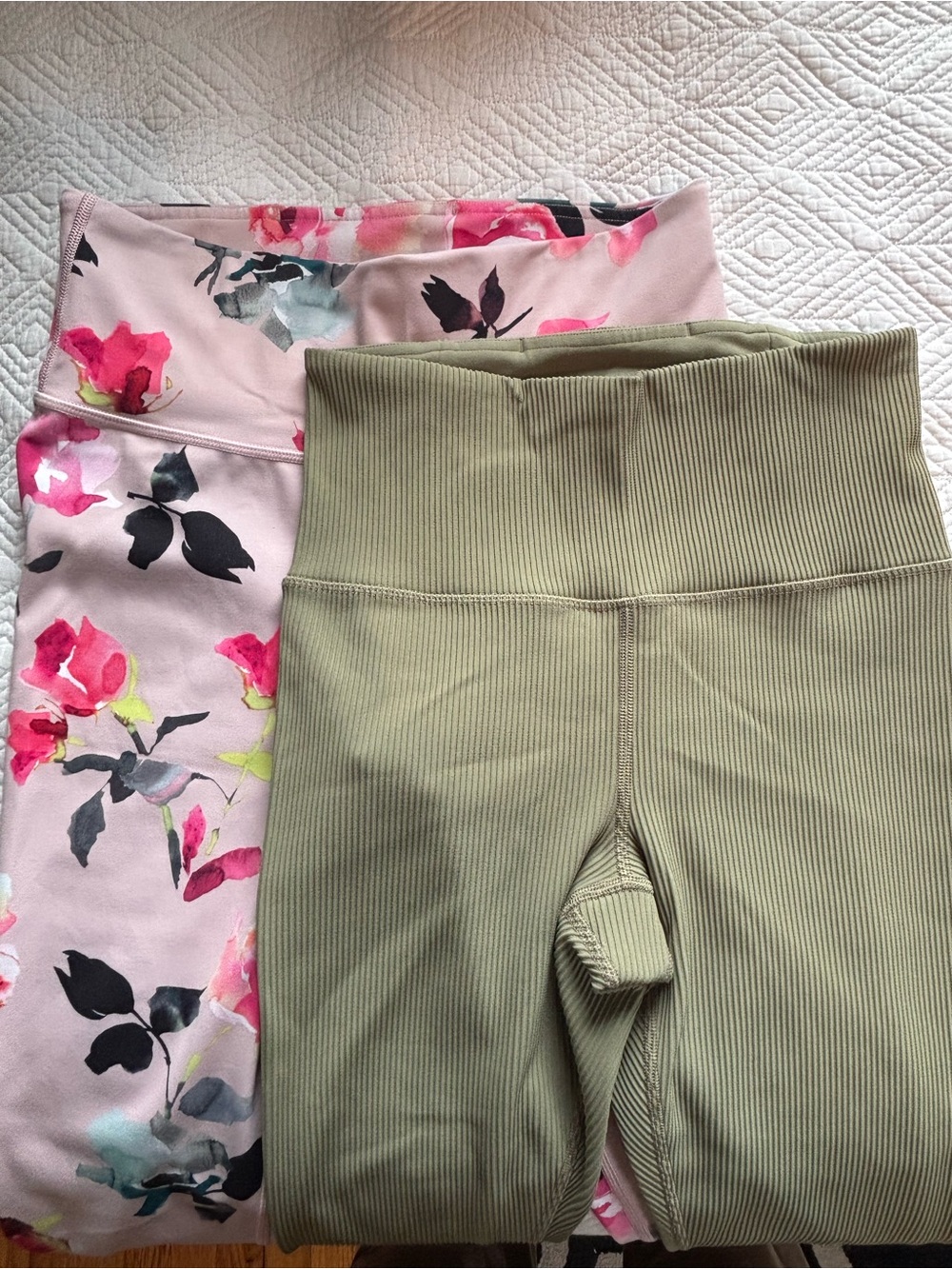 EUC - 2 pairs of Athleta Elation tights - Size small